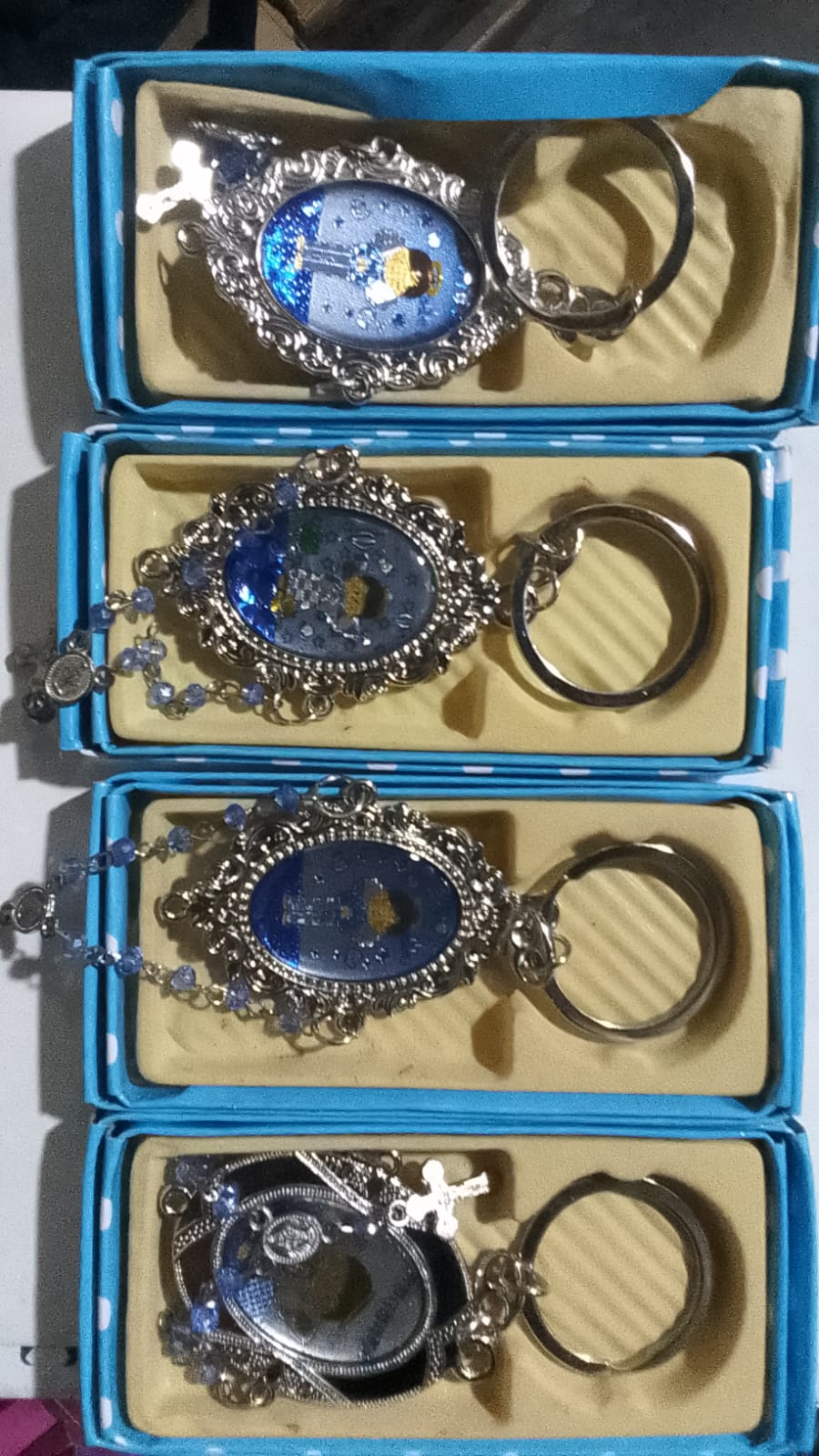 LLAVERO MEDALLON CON DENARIO BAUTIZO HOMBRE PR999
