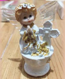 ANGEL SOBRE PILETA CREMA CO LUZ