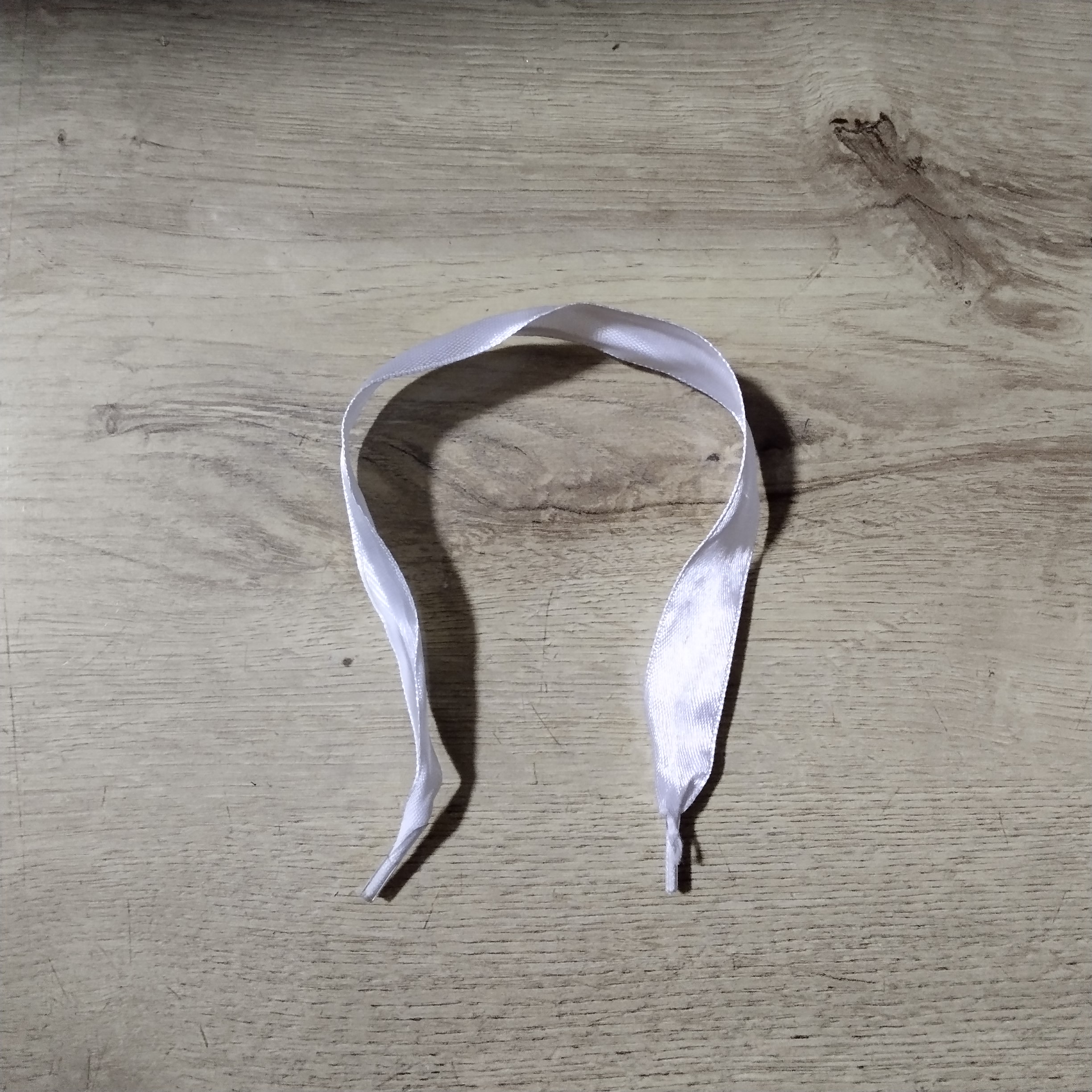 Asa cinta satinada blanca