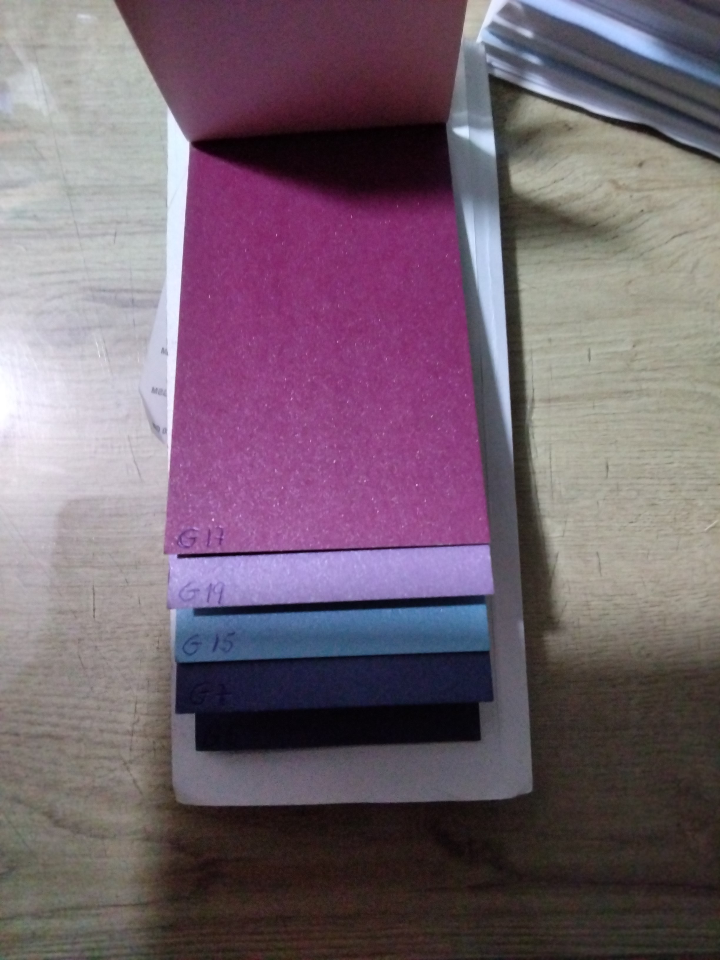 GRAFITO-VIOLETA 250GR G17