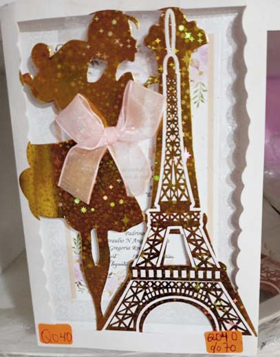 TARJETA 15 AÑOS CHICA Y TORRE  CON BRLLO Q04O