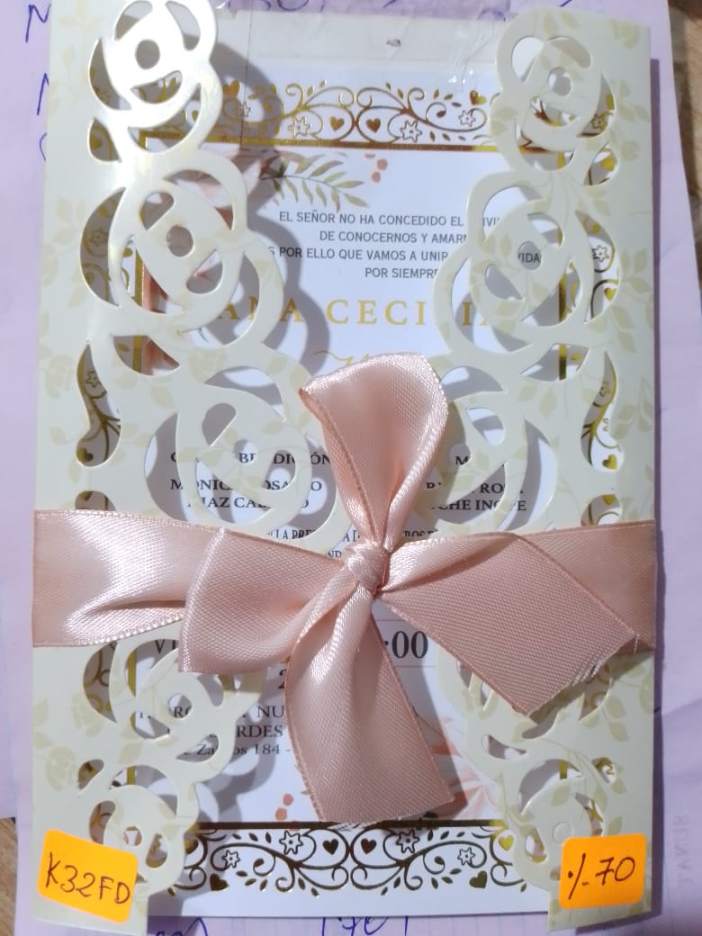 TARJETA BORDES CREMA  K32D