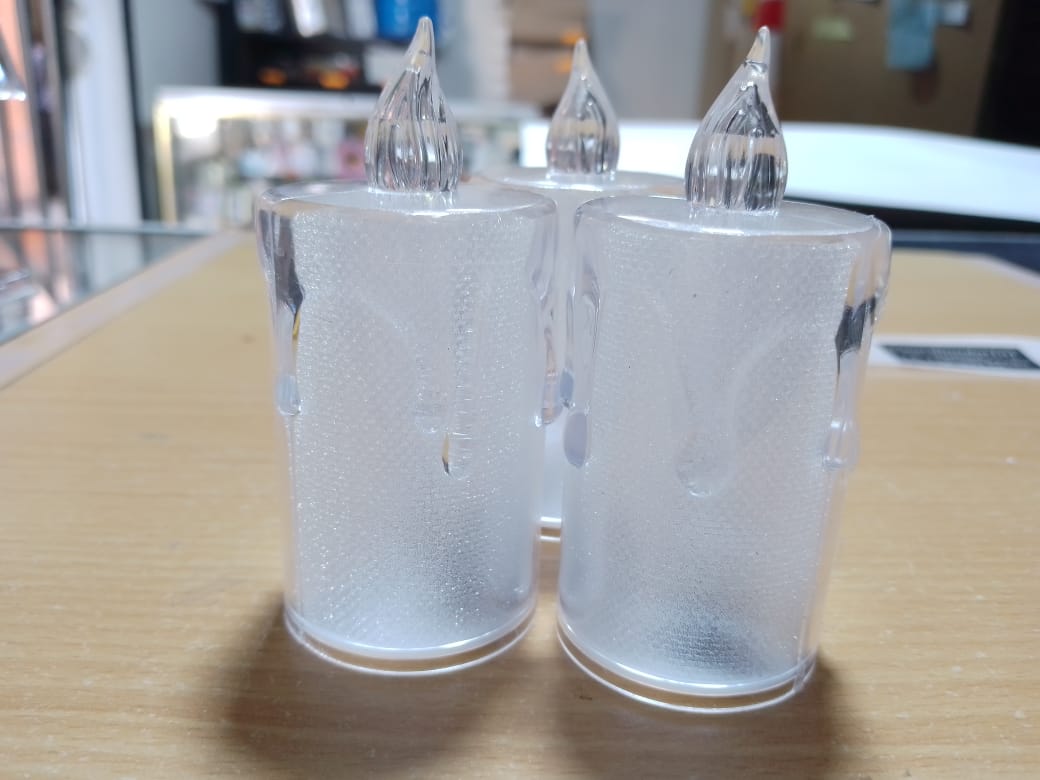 VELAS PLASTICO CON LUZ PR836