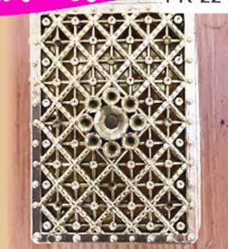 COFRE PLASTICO DORADO