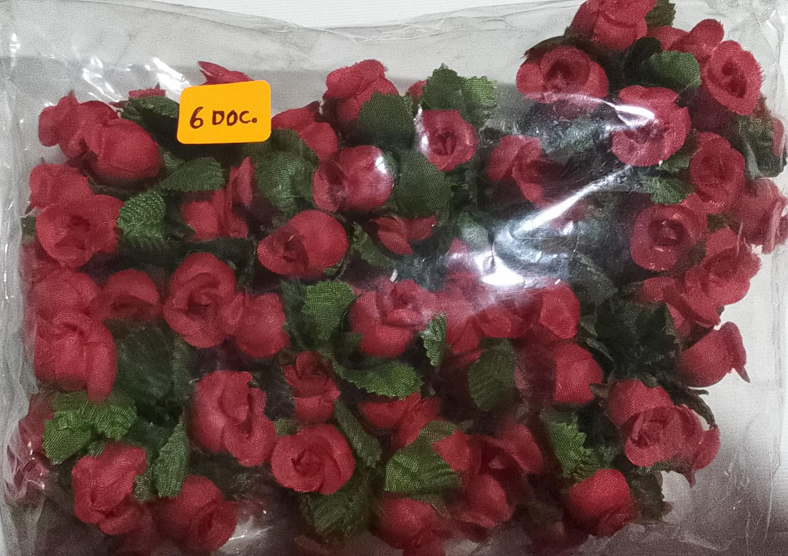 ROSAS DE TELA GUINDA PR963
