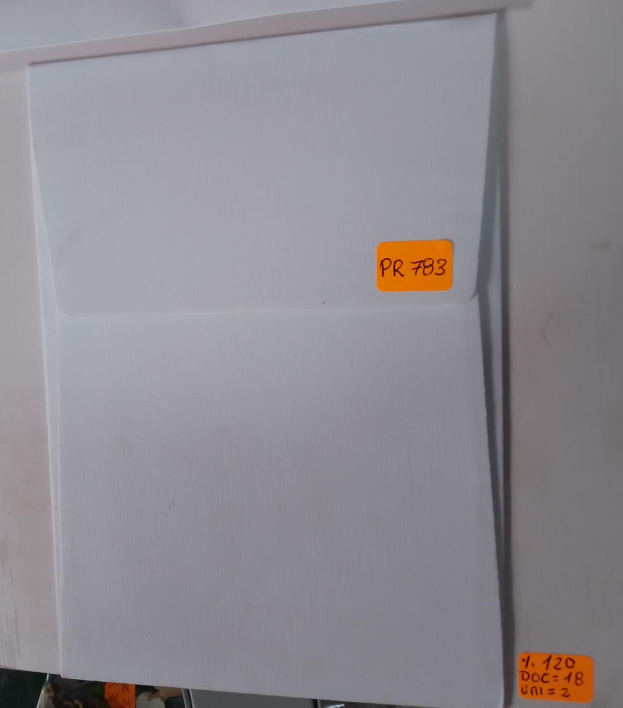 SOBRE BLANCO 13X18.5 PR783