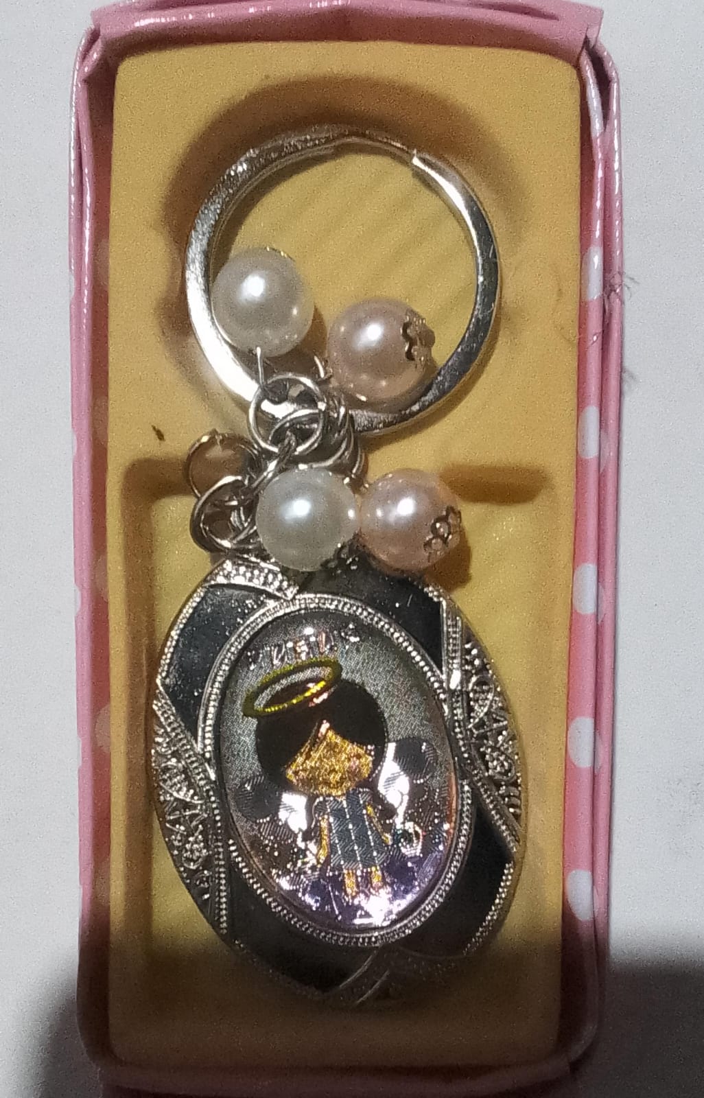 LLAVERO MEDALLON CON PERLAS BAUTIZO MUJER PR2017