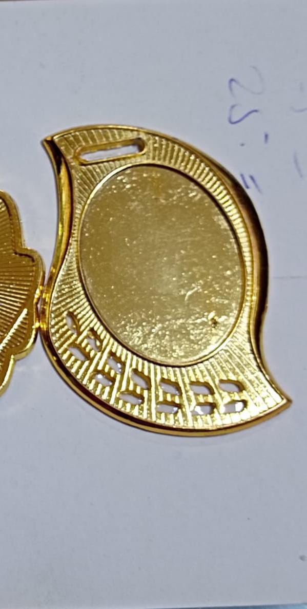  MEDALLAS DORADAS FORMA DE HOJA PR875B