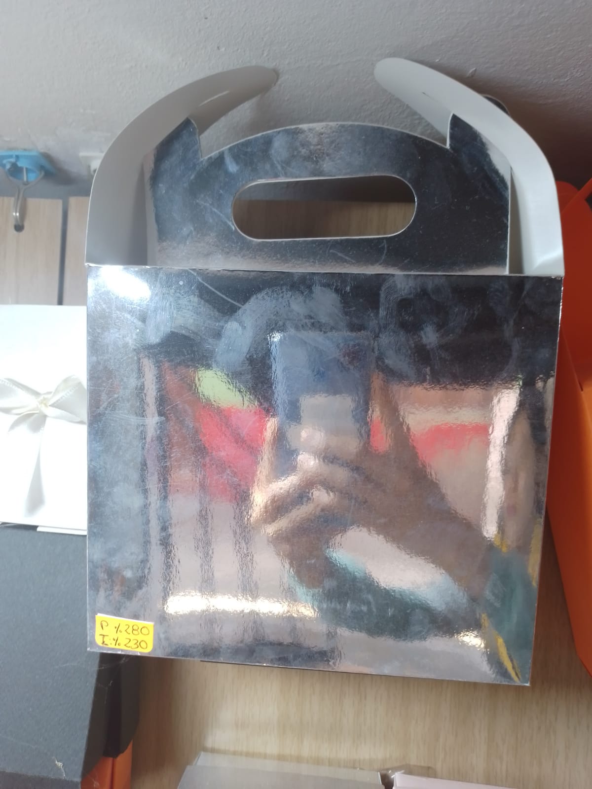 CAJA LOCHERA METALIZADA  ALTA CL005