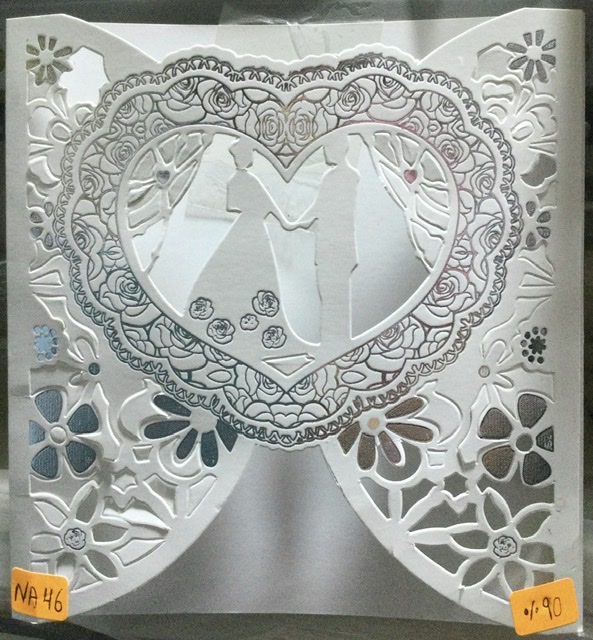 TARJETA Novios en corazón de plateado NA046