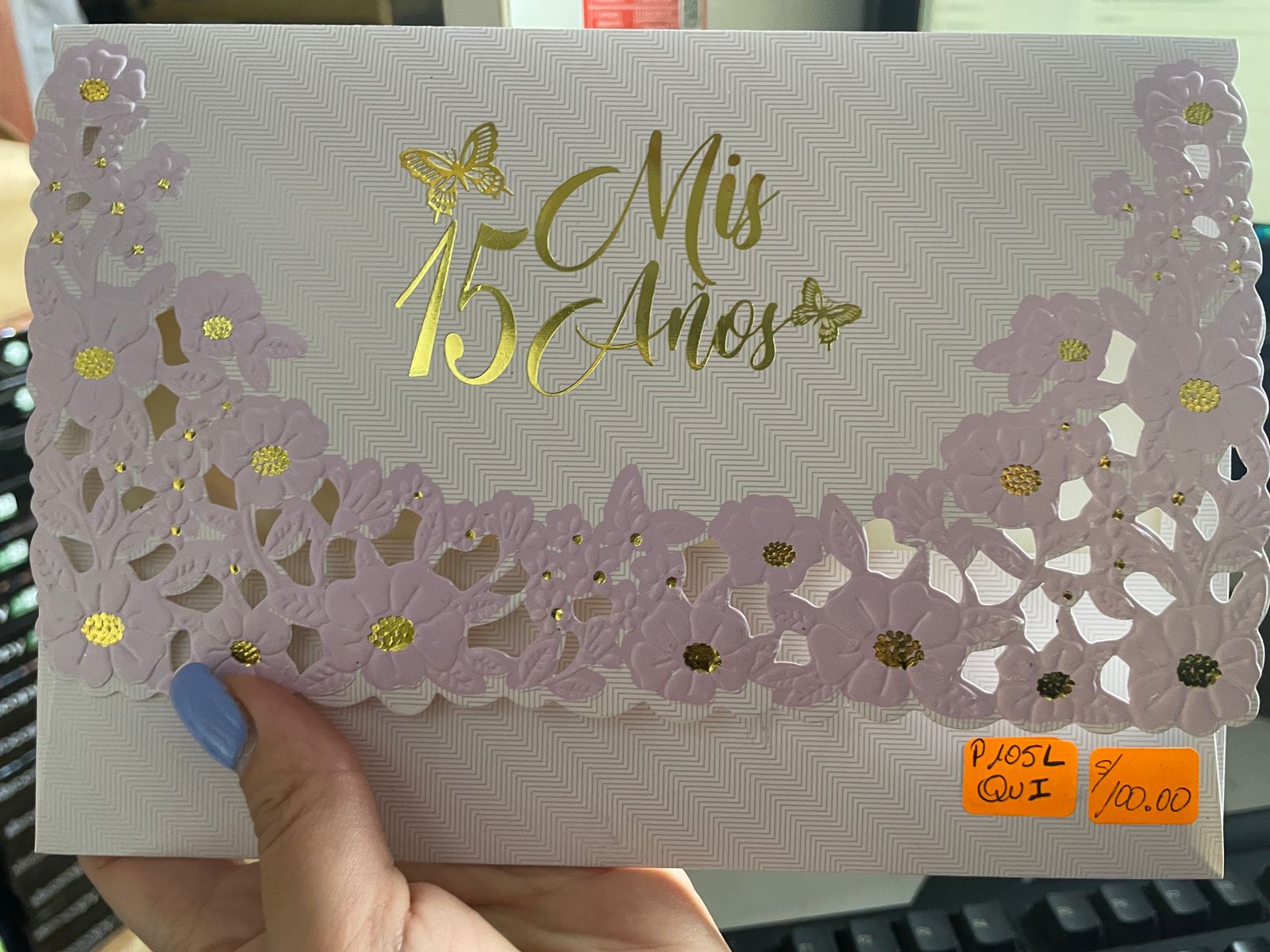 P105L quinceaños lila