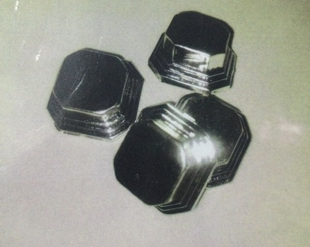 Base cuadrado plateado