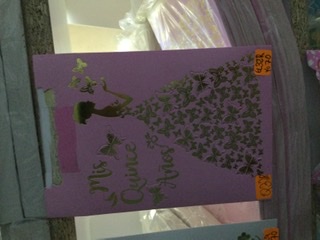 Tarjetas mis quince años chica con vestido de mariposa Q32R
