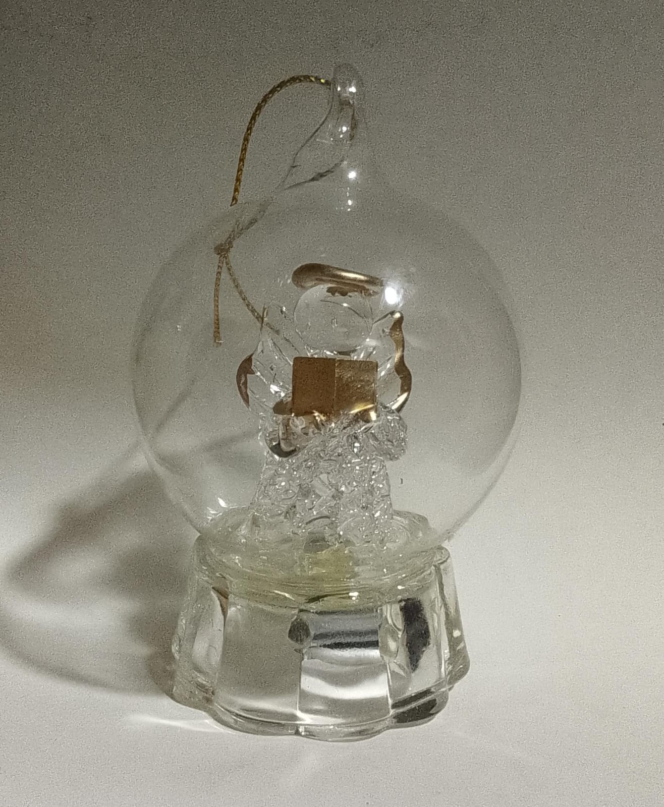 CUPULA ANGEL EN BOLA DE VIDRIO GRANDE