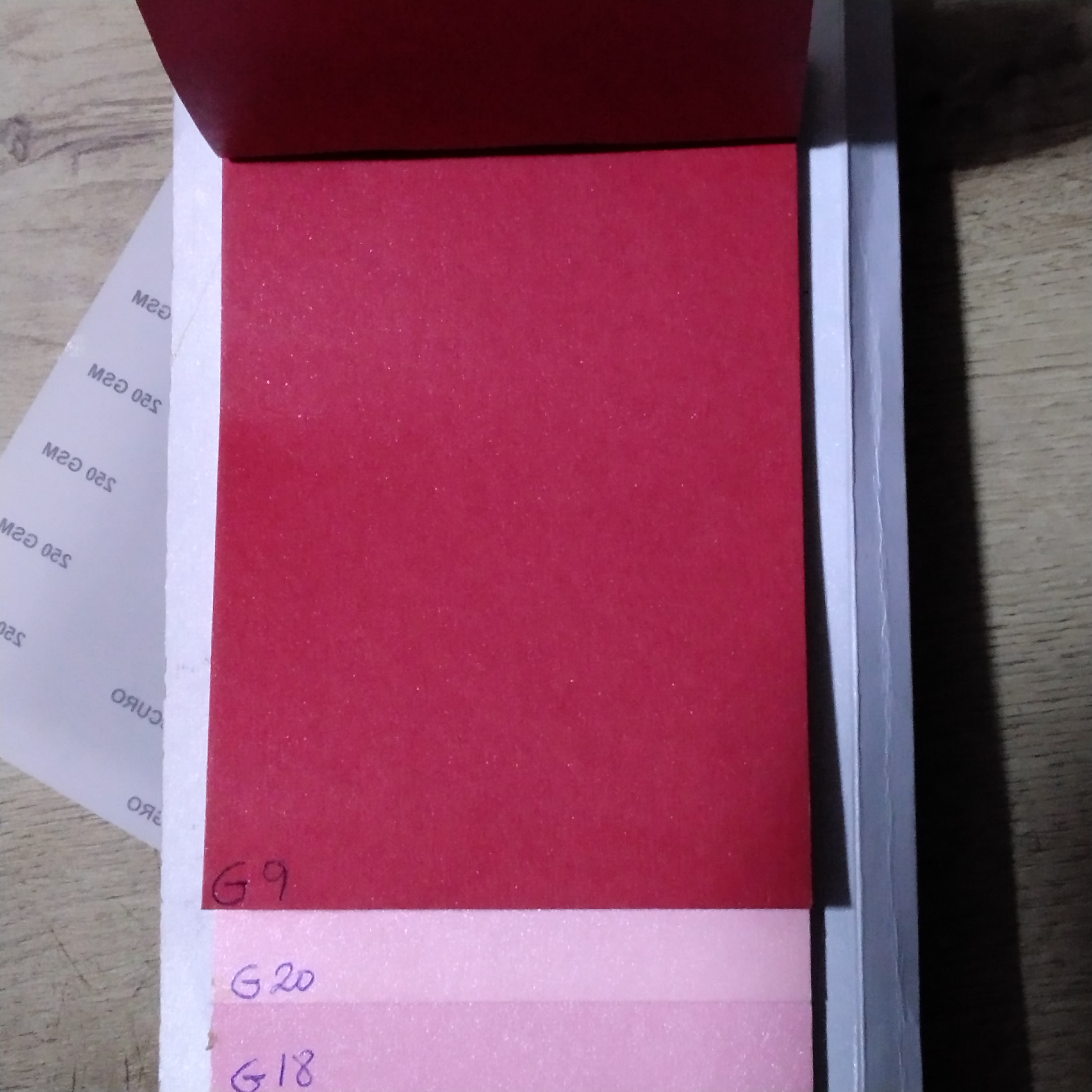 GRAFITO-ROJO OSCURO 250GR G9