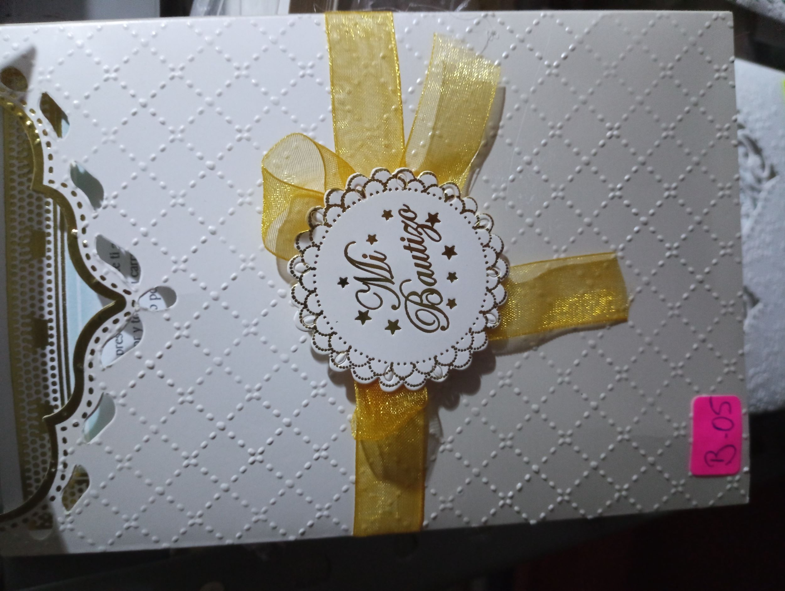 TARJETAS MI BAUTIZO DORADO B05