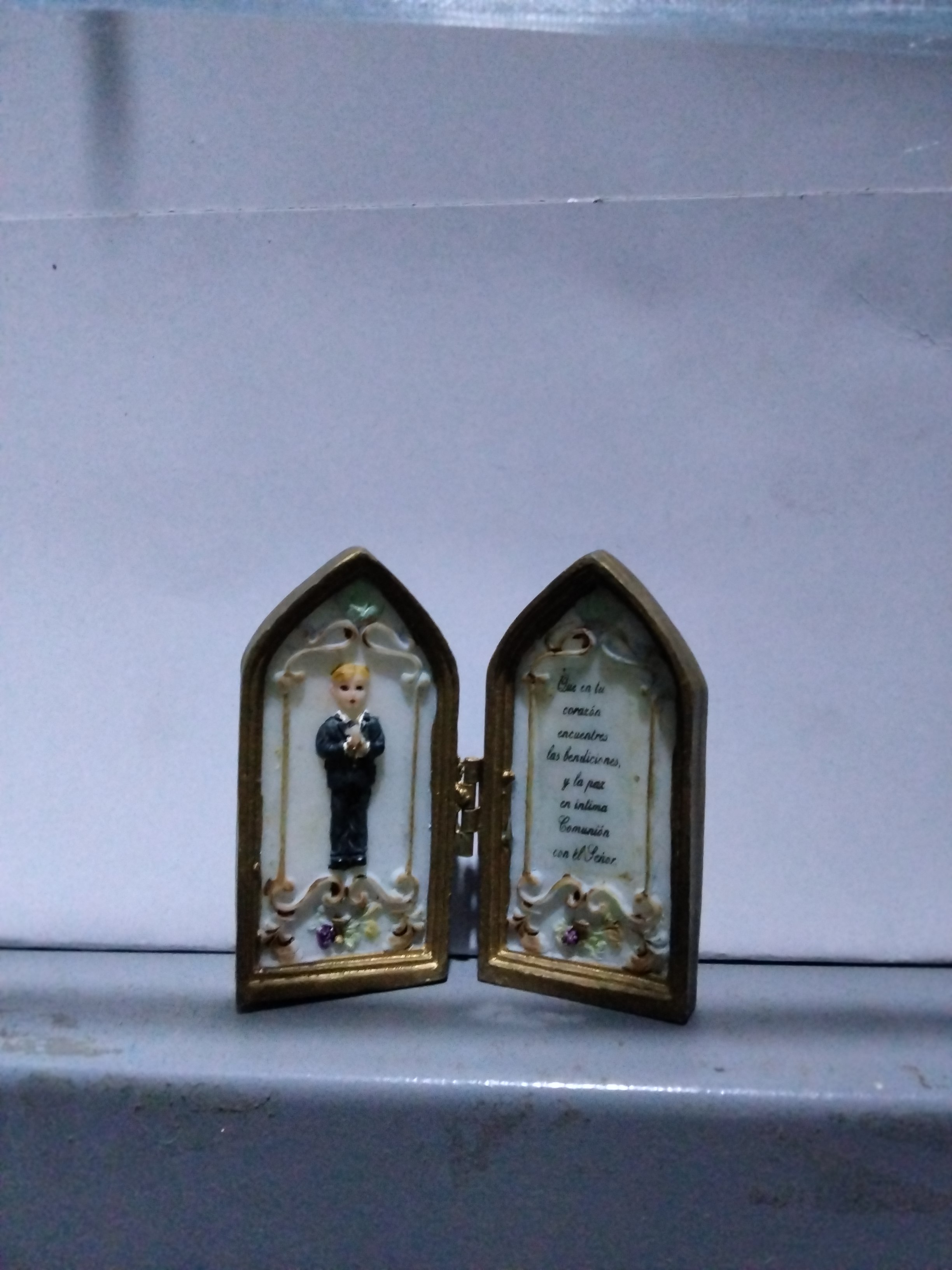 IGLESIA 2 CUERPOS HOMBRE