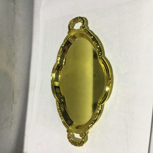 Fuente ovalado  dorado 